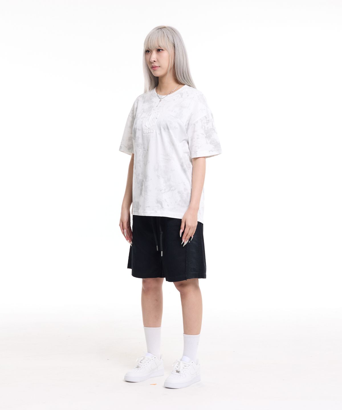 크림소다랩(CREAM SODA LAB) 워시드 로고 자수 프론트 절개 숏팬츠 블랙