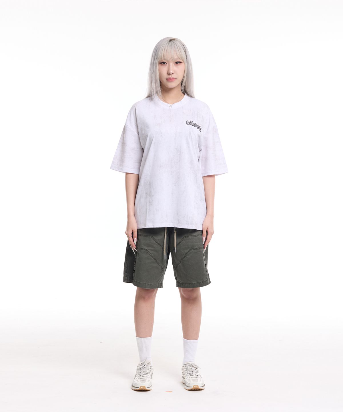 크림소다랩(CREAM SODA LAB) 워시드 로고 자수 프론트 절개 숏팬츠 카키