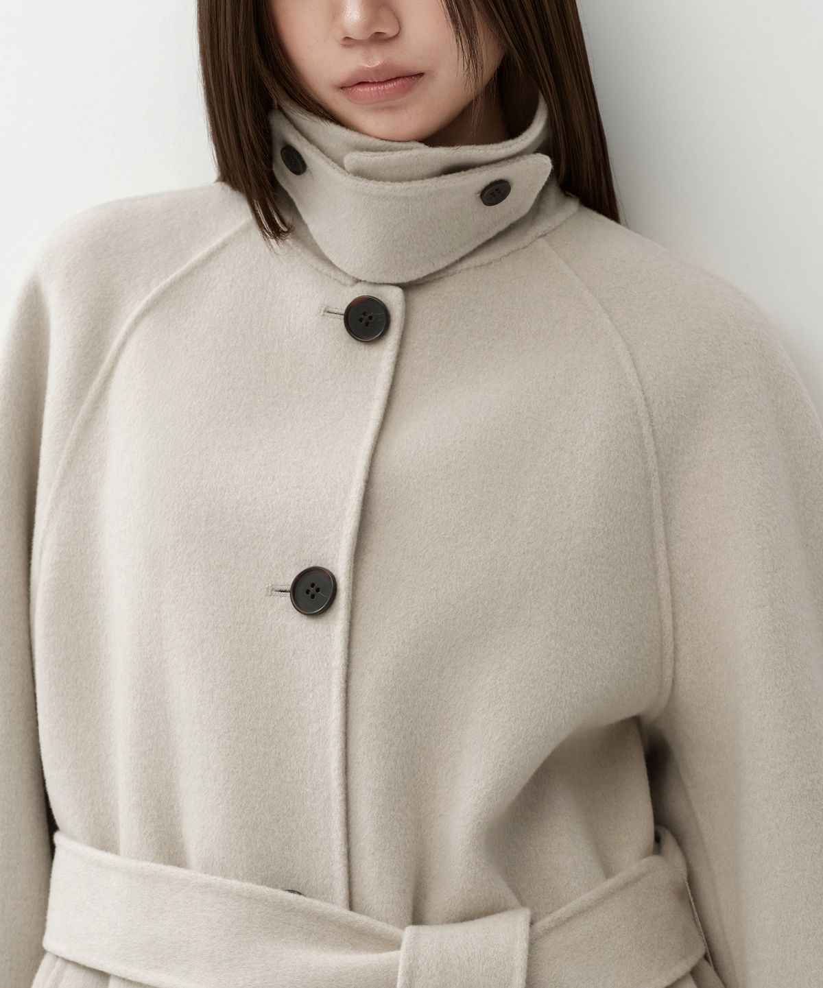 무신사 스탠다드 우먼(MUSINSA STANDARD WOMAN) 우먼즈 캐시미어 블렌드 핸드메이드 하프 발마칸 로브 코트 [더스티 크림]