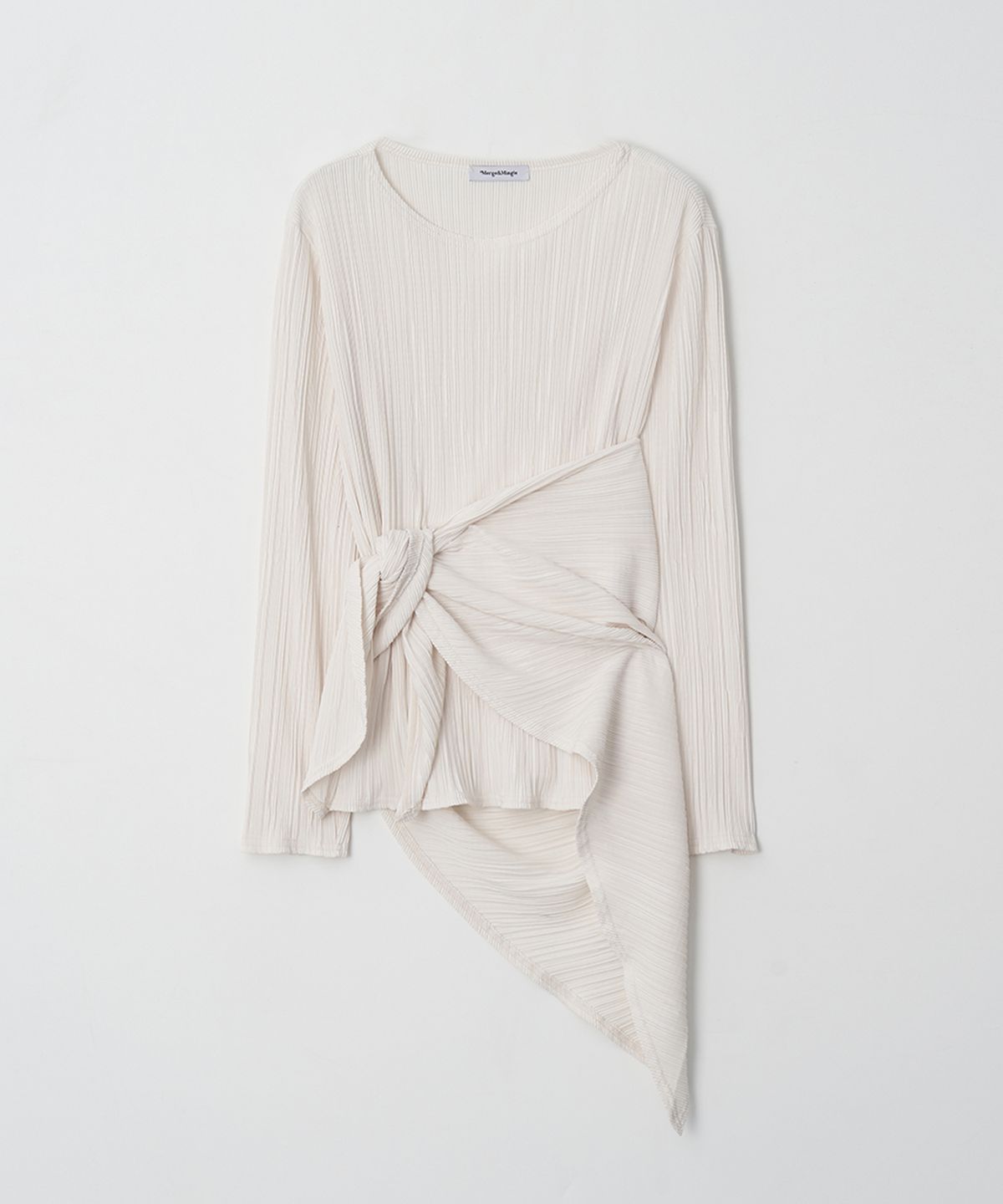 머지앤밍글(MERGE&MINGLE) Iconic Pleats Wrap Scarf Blouse T (Ivory)