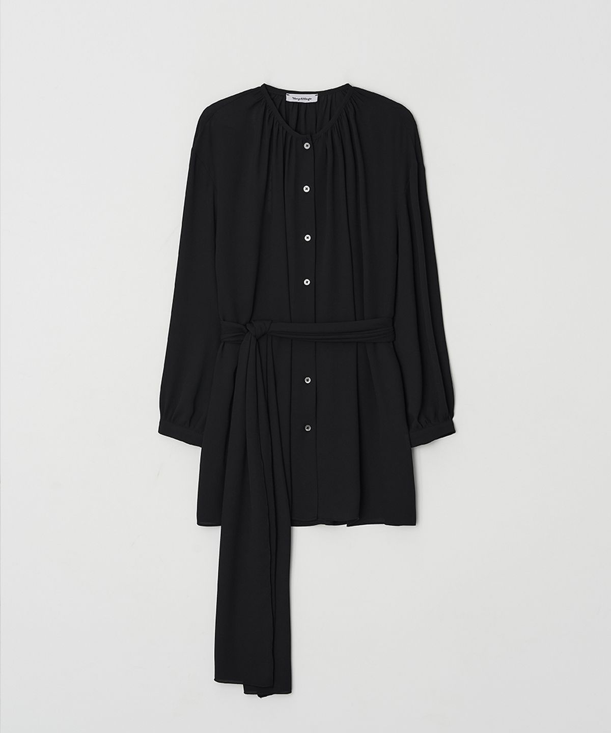 머지앤밍글(MERGE&MINGLE) Halo Neck Shirring Belt Chiffon Blouse (Black)