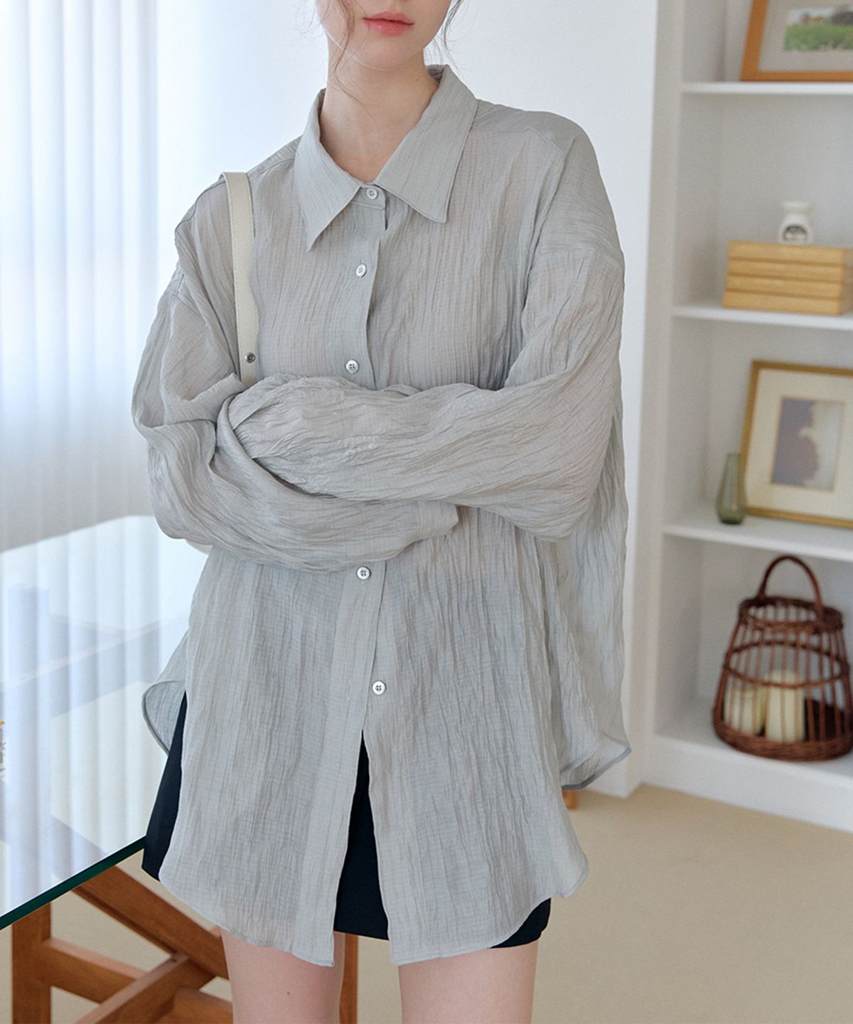 머지앤밍글(MERGE&MINGLE) Crinkle Structure Signature Logo Overshirt (Mint Gray)