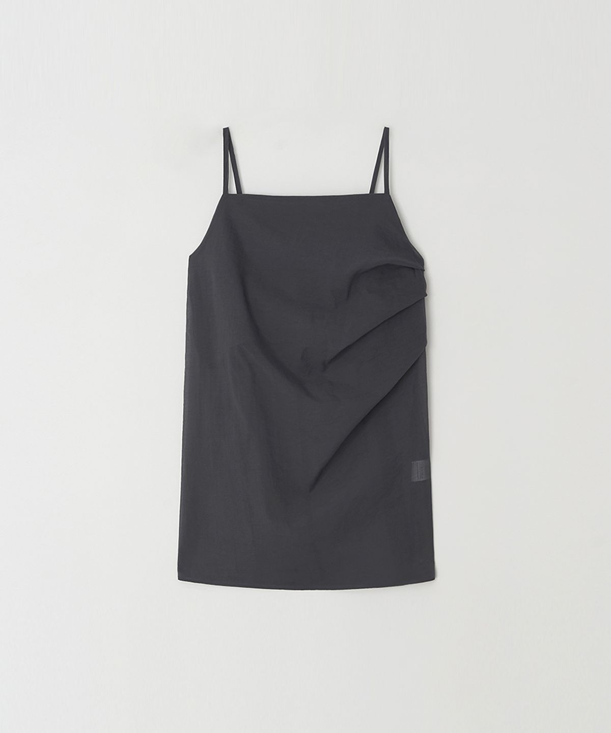 머지앤밍글(MERGE&MINGLE) Breezy Serif Shirring Sleeveless Line Blouse (Charcoal)