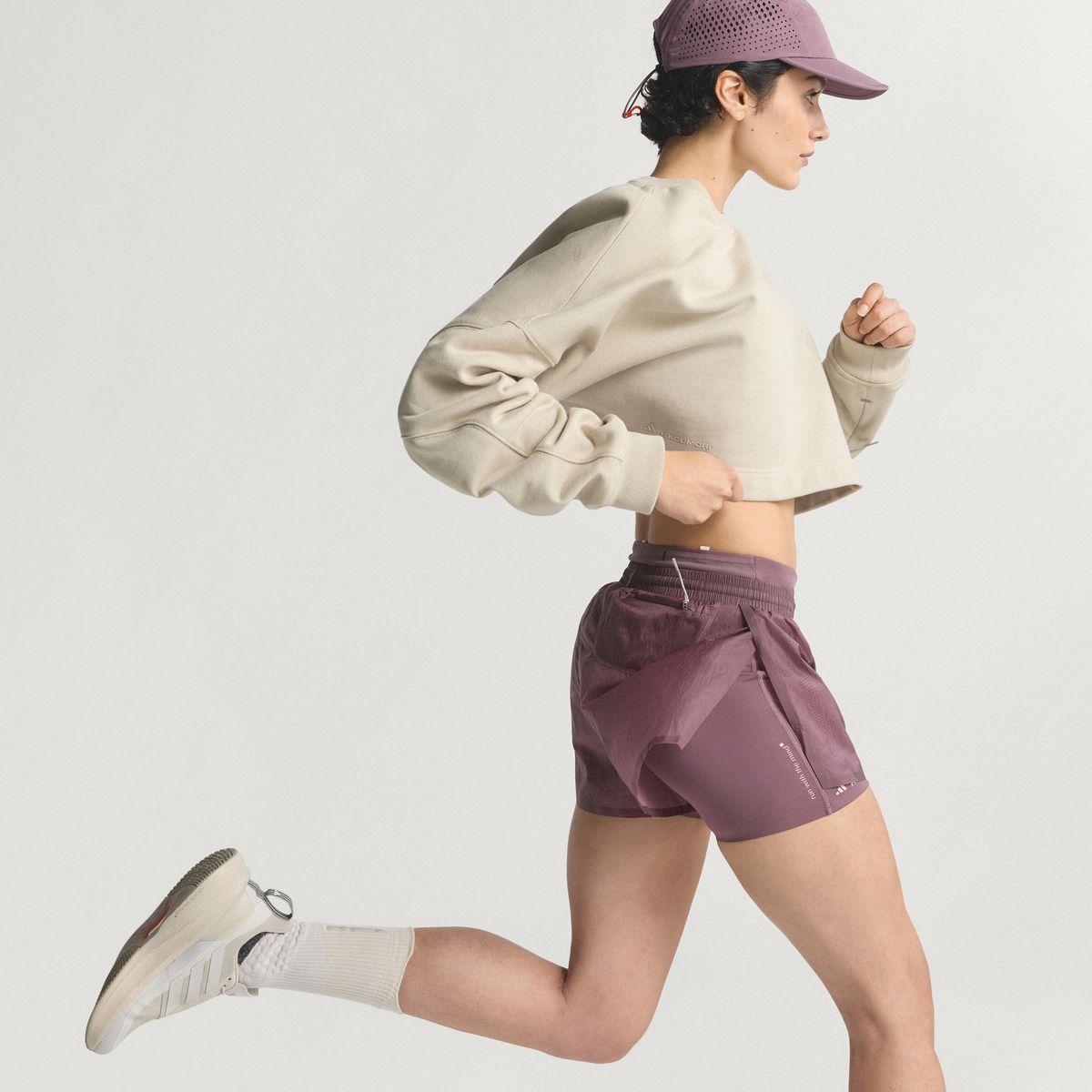 아디다스(ADIDAS) adi365 에르마노스 쿠모리 러닝 투인원 쇼츠 KB8432
