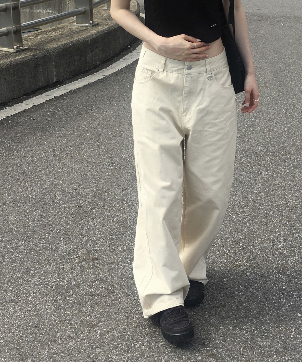 에노시(ENOSI) Starlight Buckle Wide Pants Beige