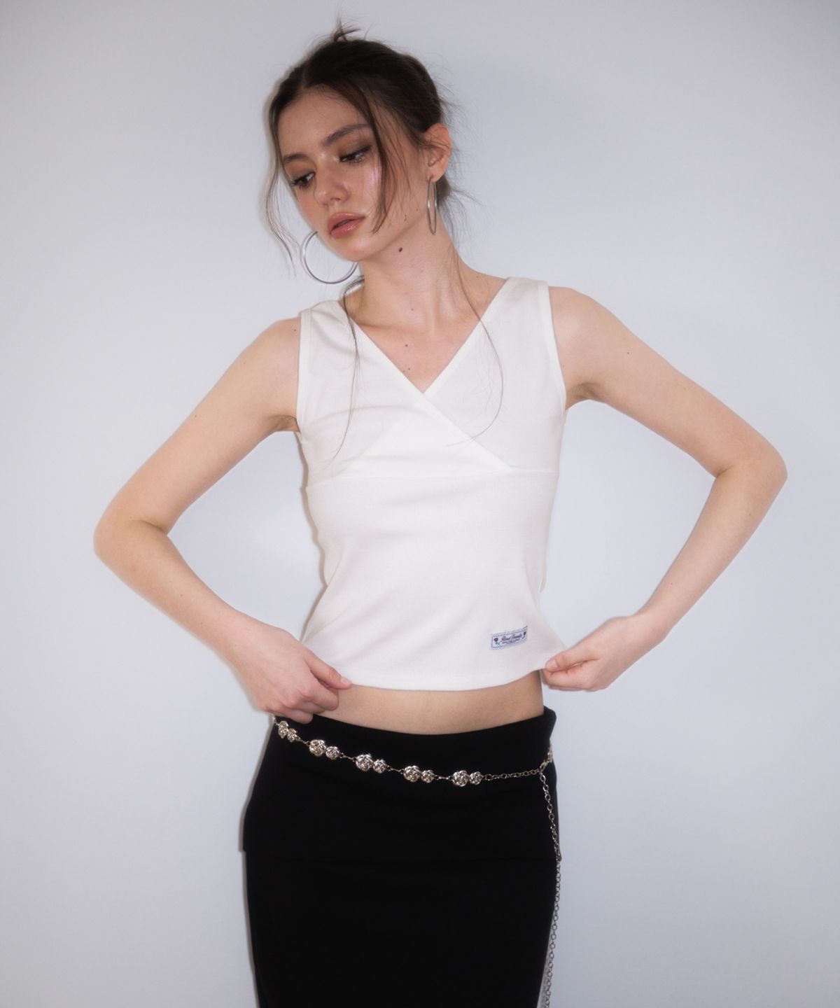 로제프란츠(ROSEFRANTZ) Wrap V-neck sleeveless [Ivory]