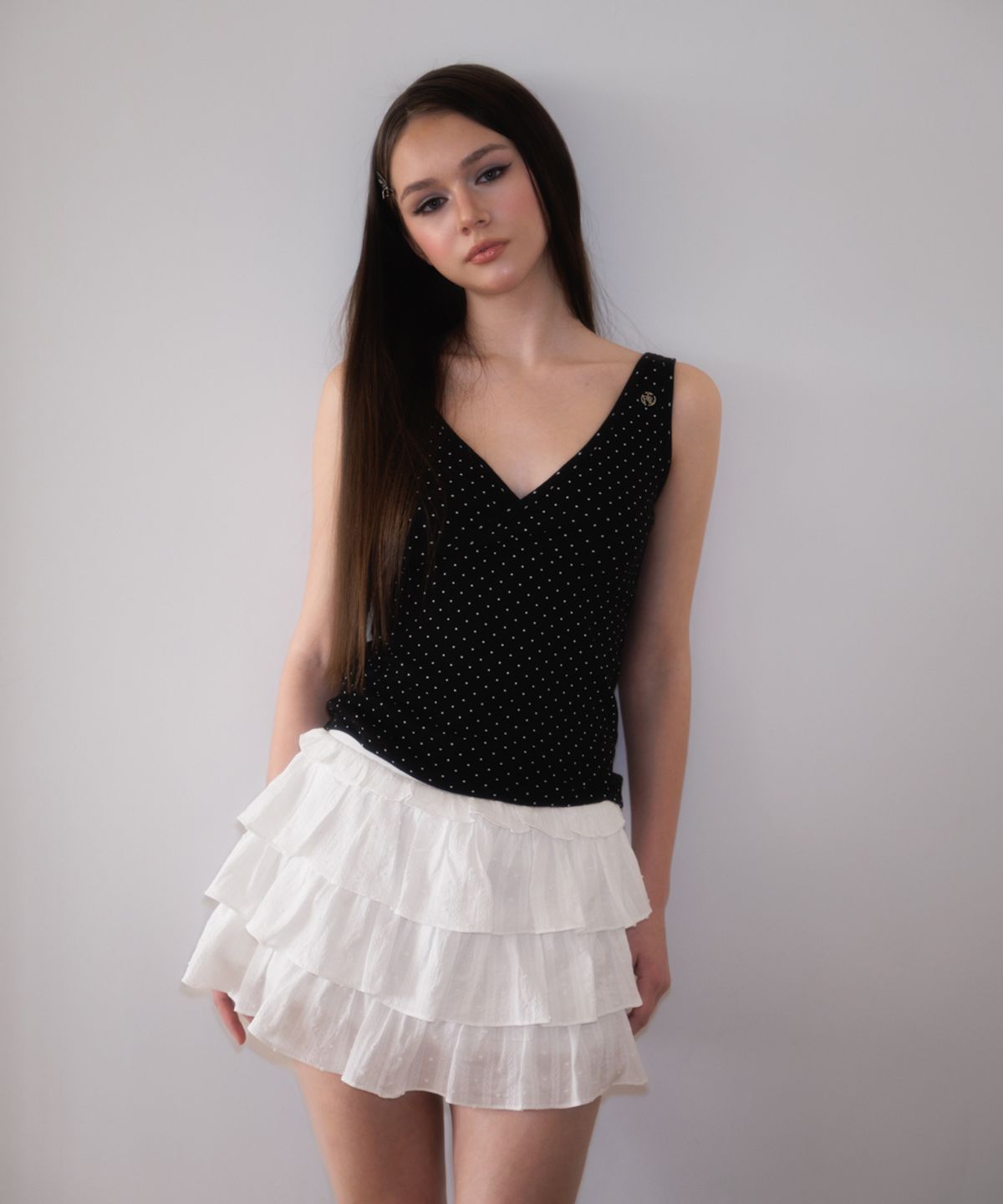 로제프란츠(ROSEFRANTZ) Dot V-neck Layered Sleeveless [Black]