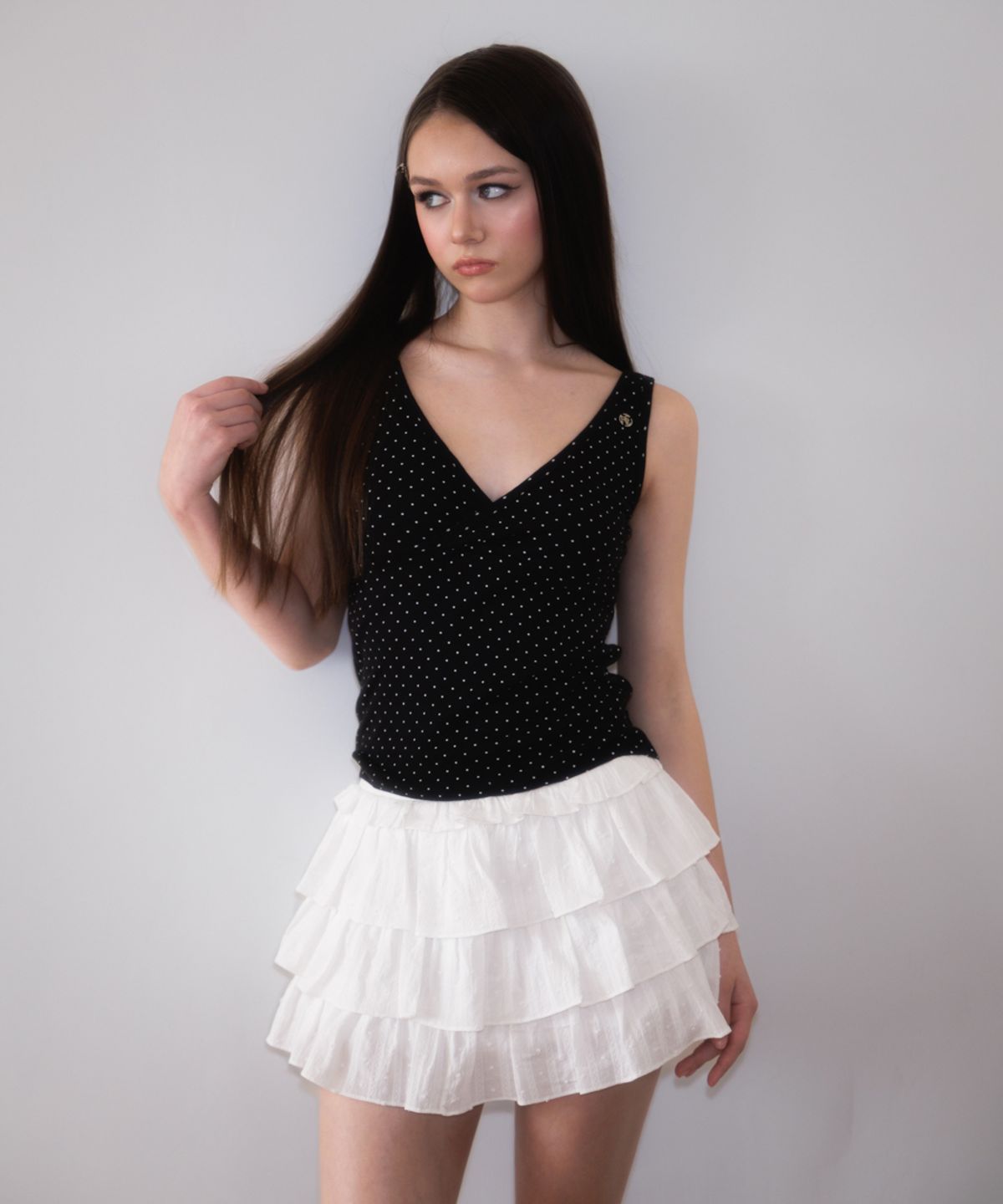 로제프란츠(ROSEFRANTZ) Dot V-neck Layered Sleeveless [Black]