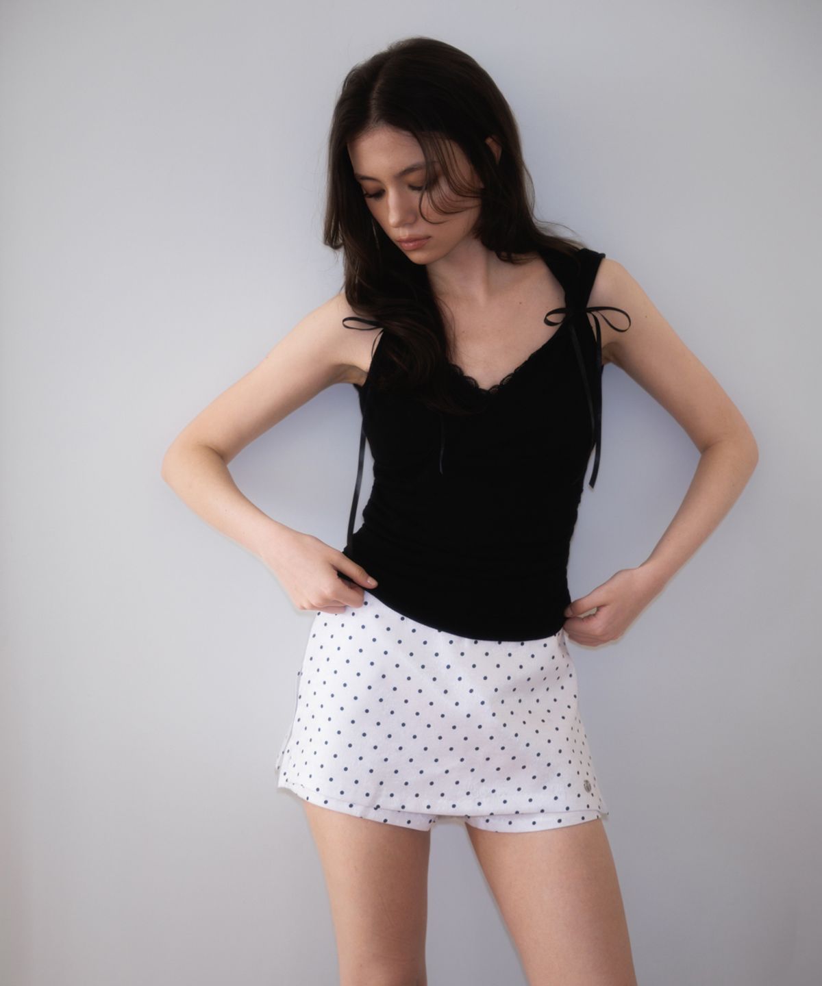 로제프란츠(ROSEFRANTZ) Lace-trim Ribbon Muse Sleeveless [Black]