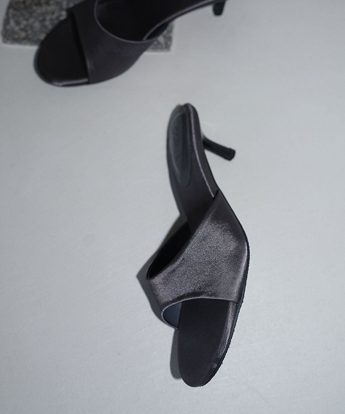 코르베(CORVE) LEDA / 레다 힐드 뮬 (3colors)