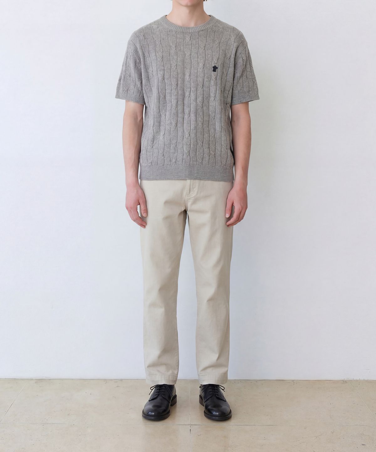 에든버러클럽(EDINBURGH CLUB) HIGH-TWIST LINEN CABLE S/S KNIT (GREY)