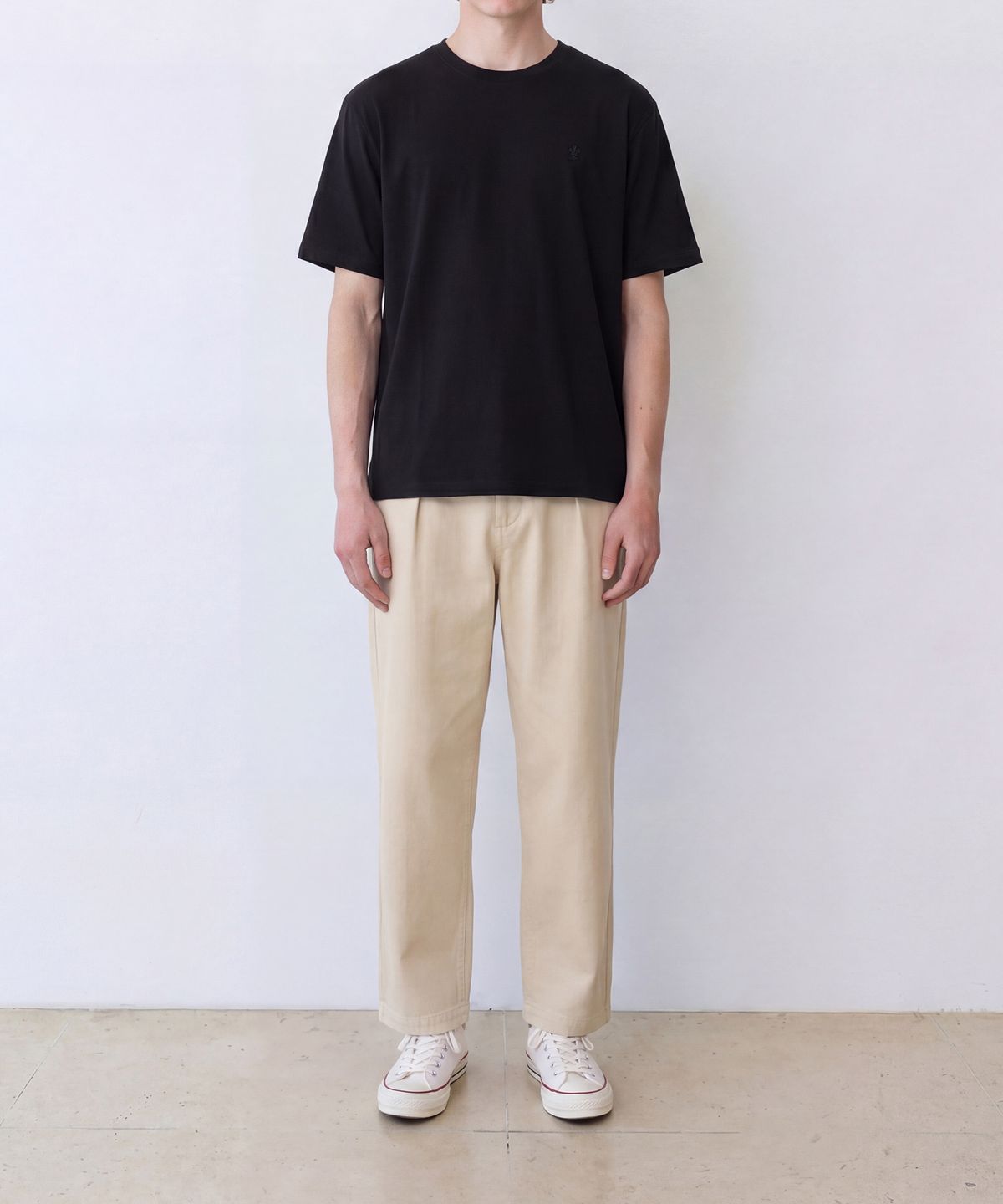 에든버러클럽(EDINBURGH CLUB) ESSENTIAL EMBROIDERY T-SHIRT (BLACK)