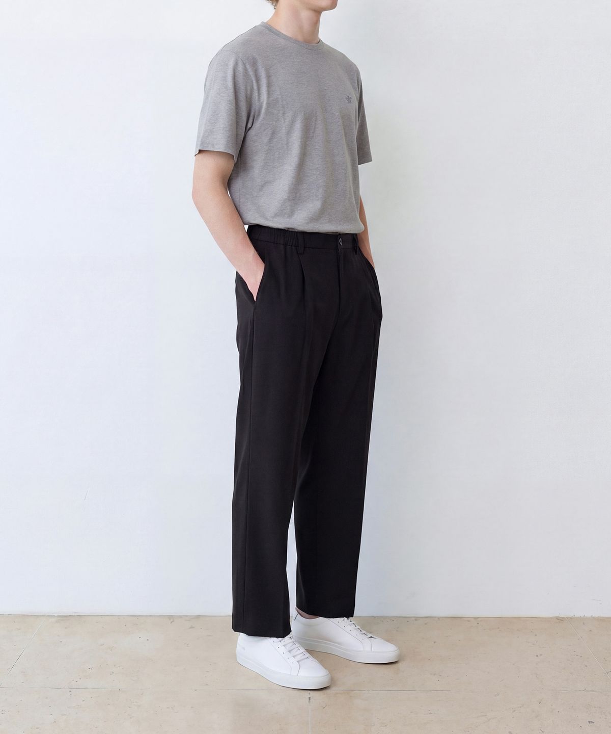 에든버러클럽(EDINBURGH CLUB) ESSENTIAL EMBROIDERY T-SHIRT (GREY)