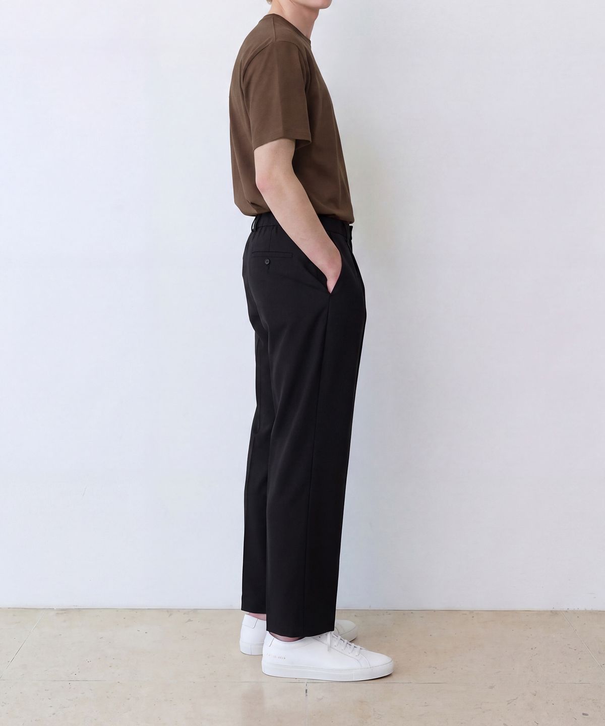 에든버러클럽(EDINBURGH CLUB) ESSENTIAL EMBROIDERY T-SHIRT (BROWN)