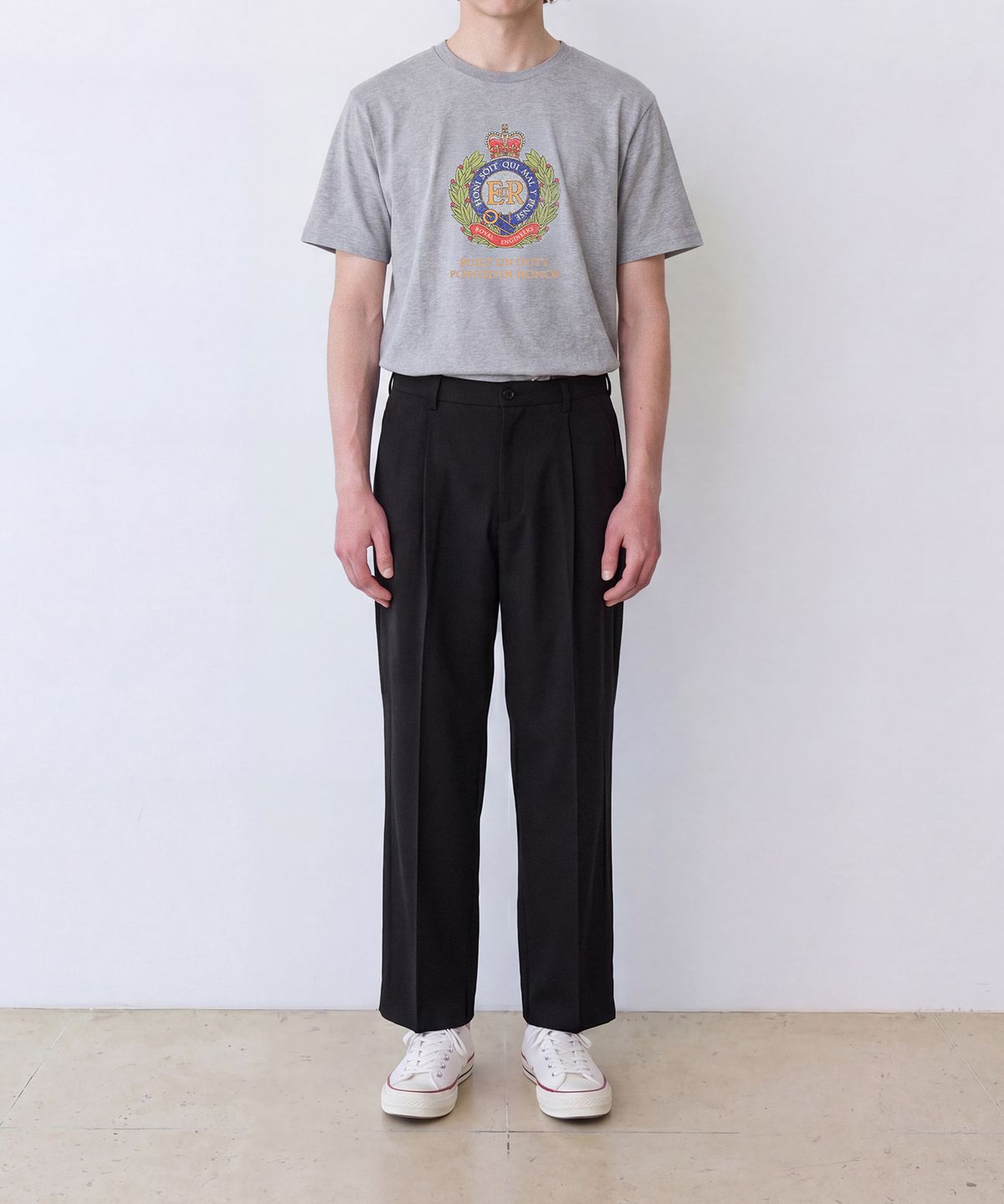 에든버러클럽(EDINBURGH CLUB) ELIZABETH HERITAGE T-SHIRT (GREY)