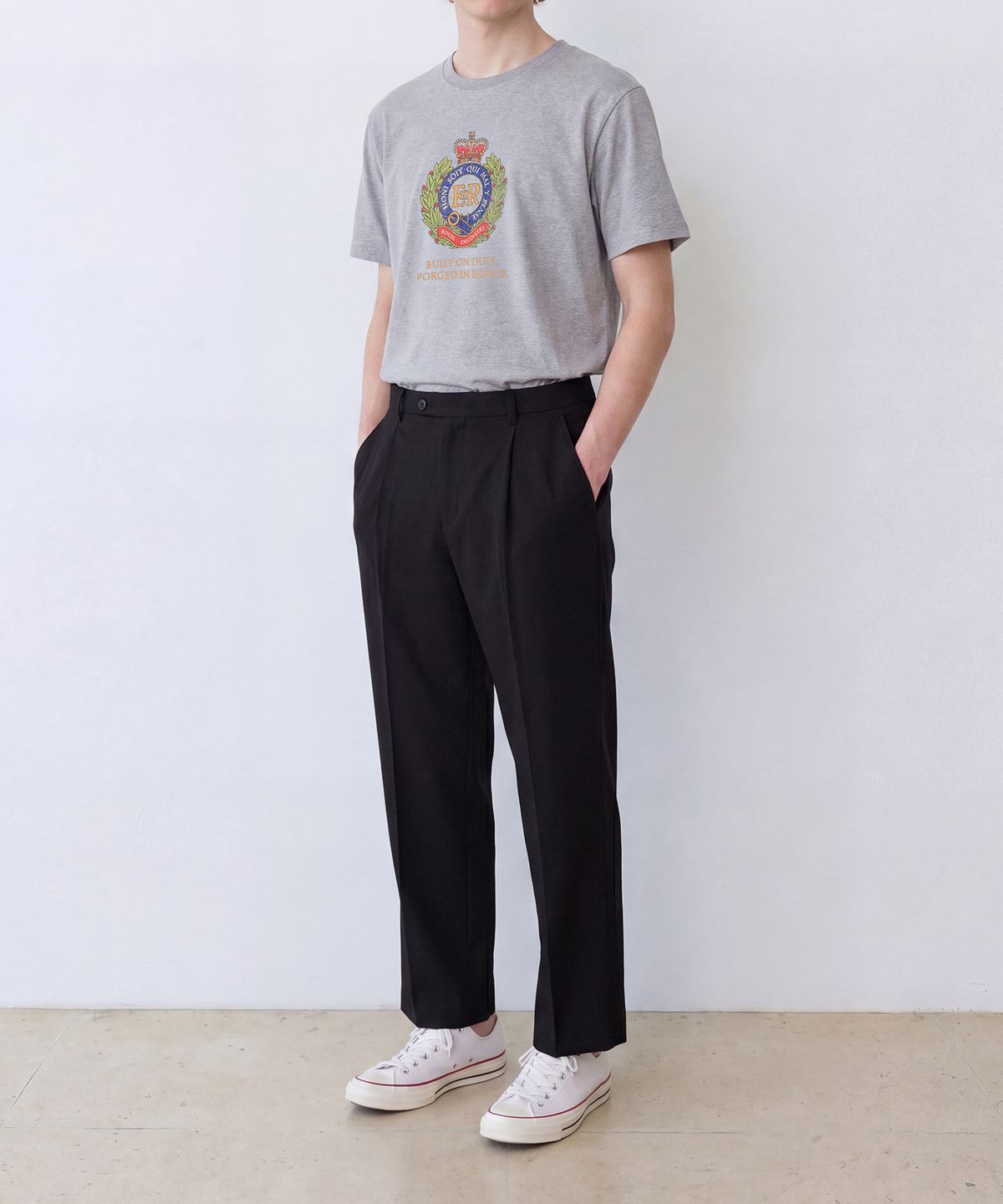 에든버러클럽(EDINBURGH CLUB) ELIZABETH HERITAGE T-SHIRT (GREY)