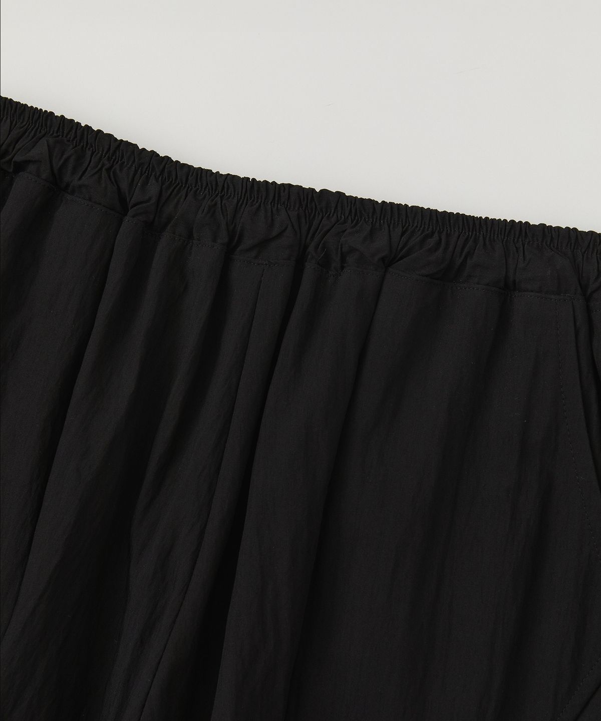 로우넬라인(LOW NELLINE) MAC CURVED MESH NYLON PANTS_BLACK