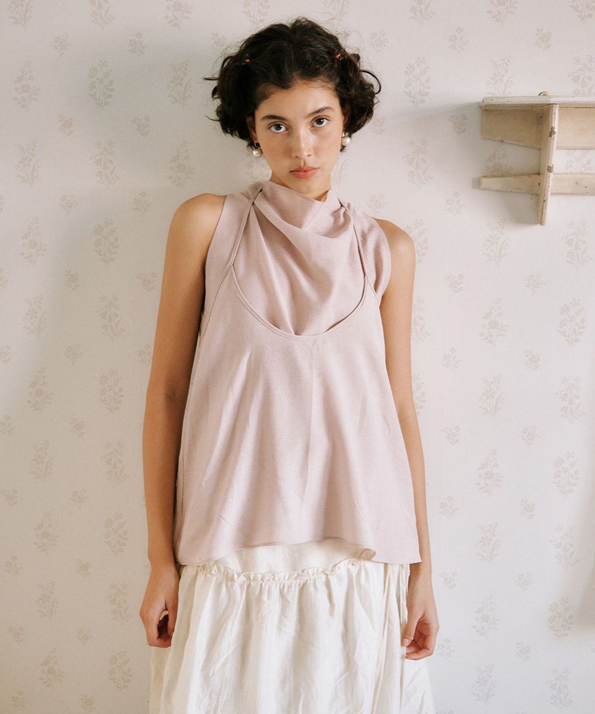 아우로(OURO) LAYERED DRAPE HALTER BLOUSE SET UP [ SAND BEIGE ]