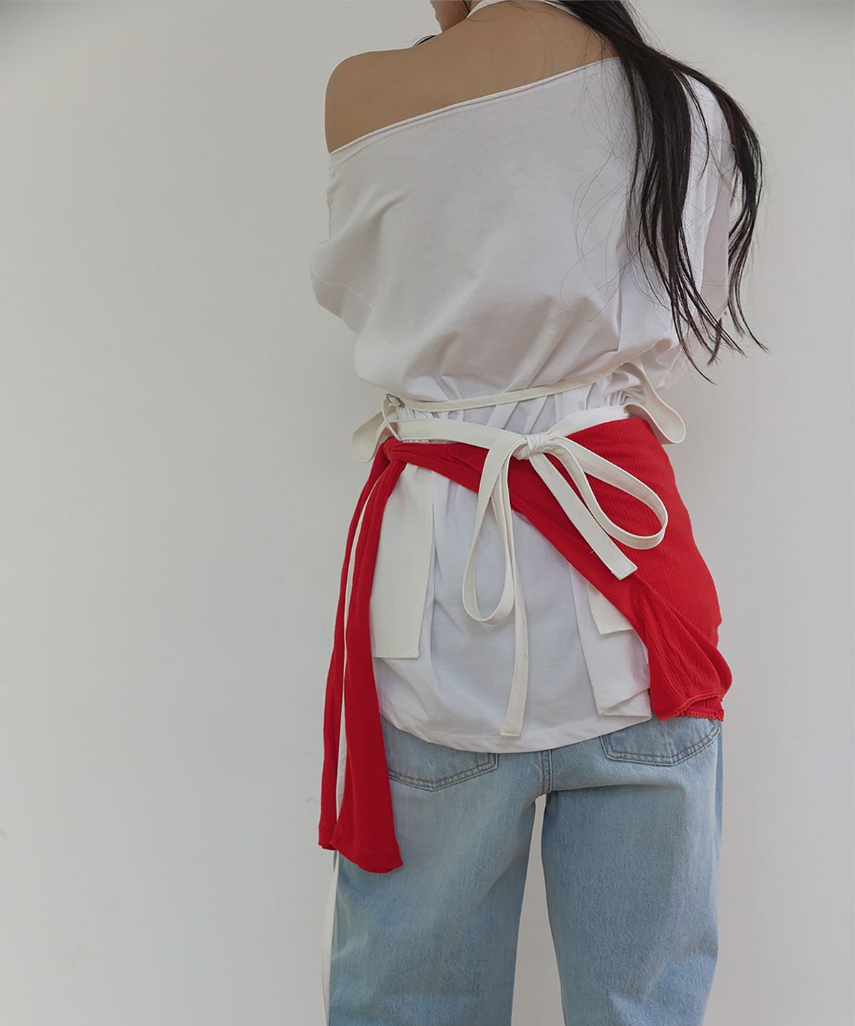 론크(LONQUE) COTTON APRON LAYERED DRESS (IVORY)
