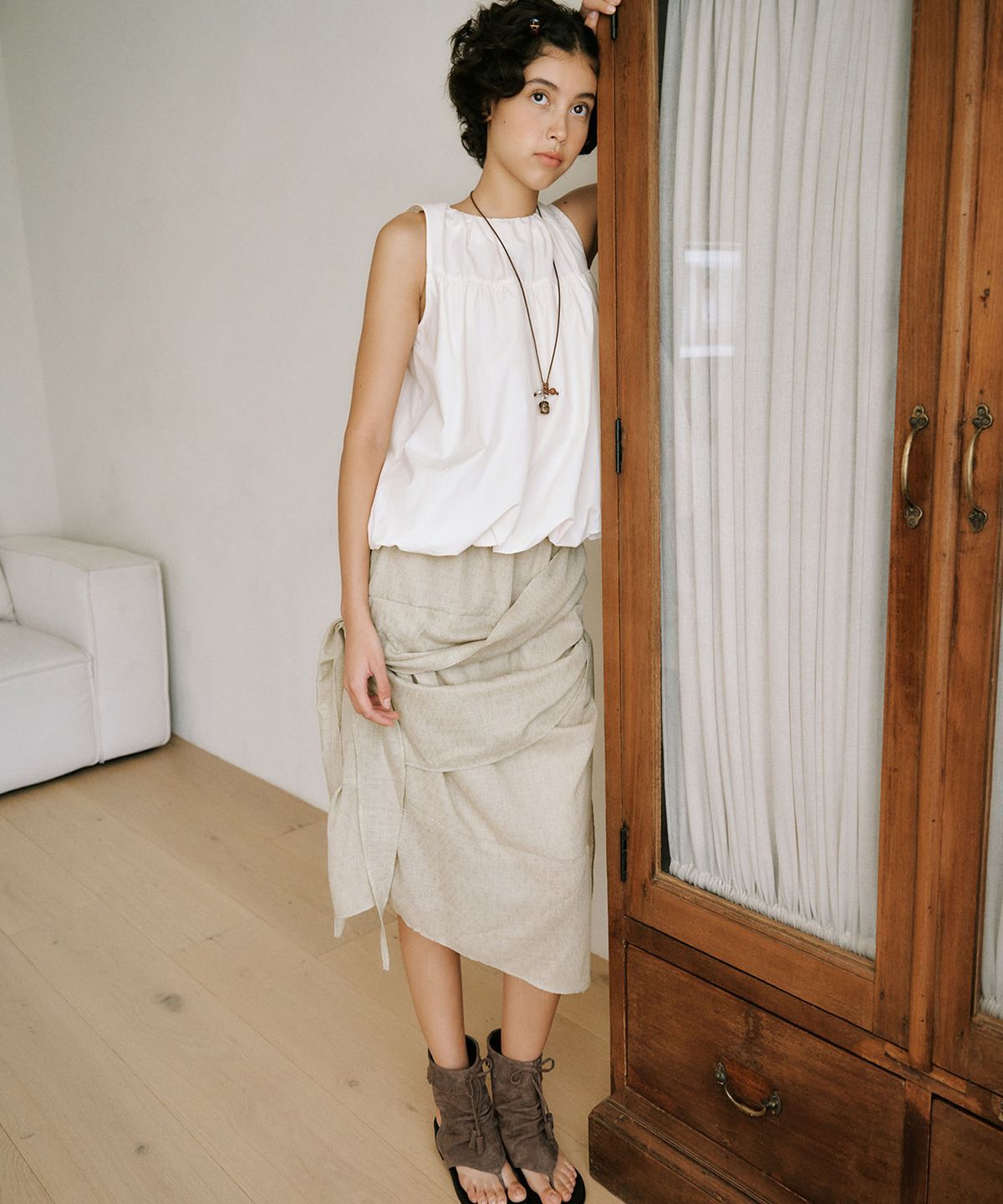 아우로(OURO) SANDY TIE SKIRT [ OLIVE ]