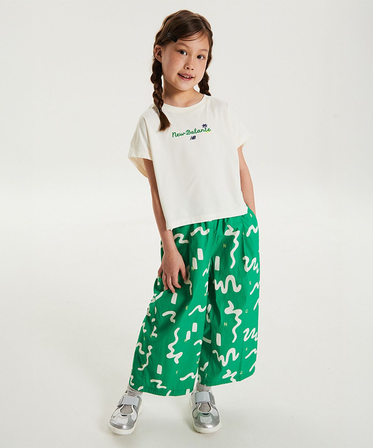 뉴발란스 키즈(NEWBALANCEKIDS) SUMMER WAVE_여아 반팔티+패턴 긴바지 셋업 아동 상하복 NK9YG3972G40