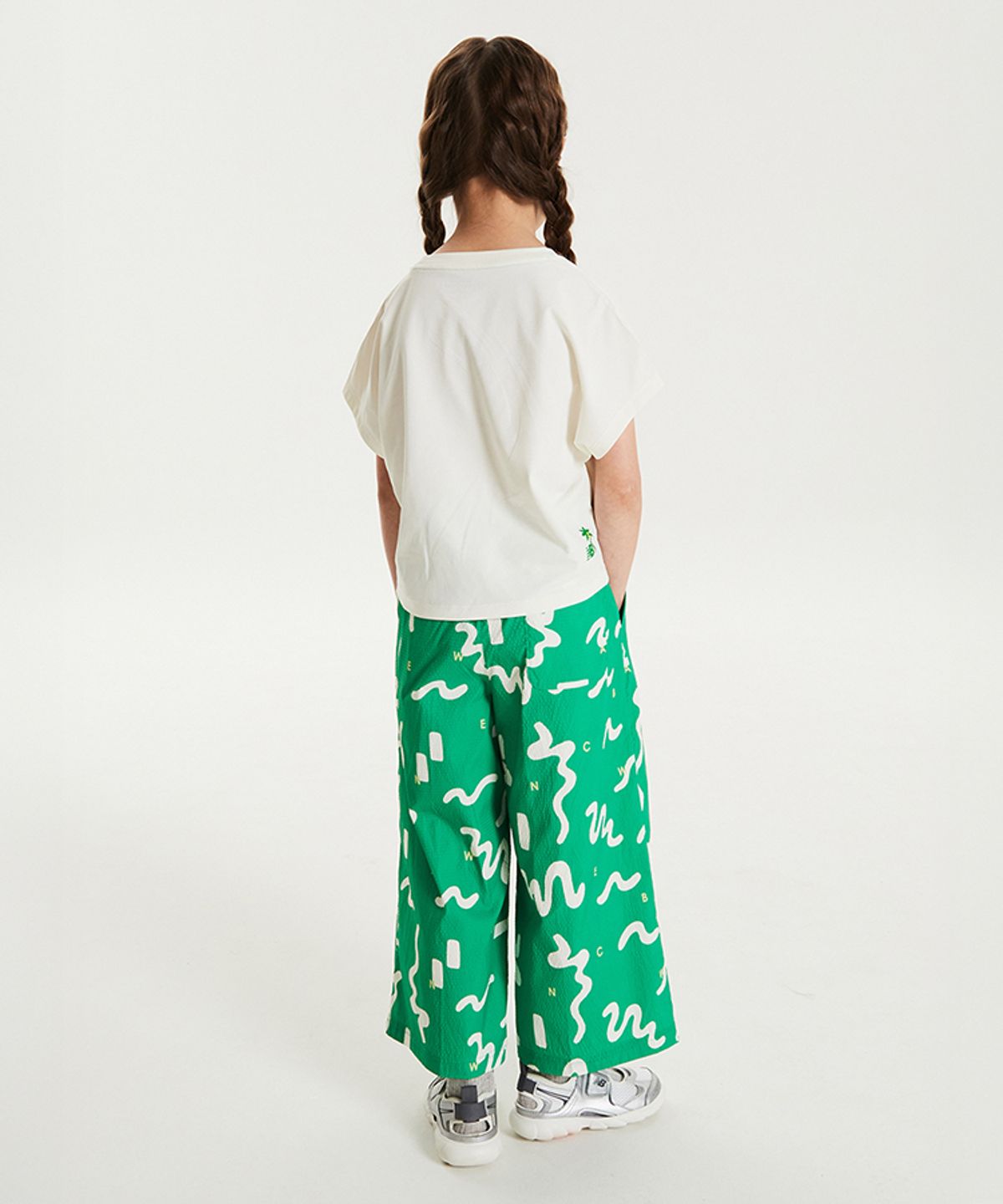 뉴발란스 키즈(NEWBALANCEKIDS) SUMMER WAVE_여아 반팔티+패턴 긴바지 셋업 아동 상하복 NK9YG3972G40