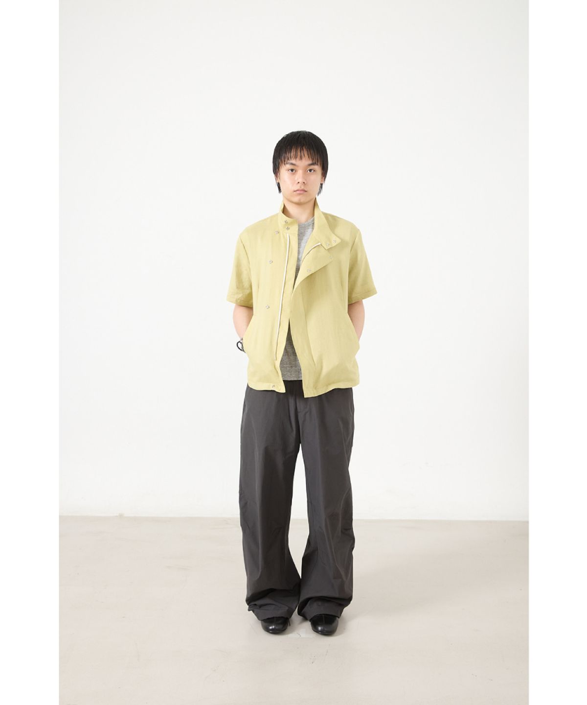해칭룸(HATCHINGROOM) Arc Zip Shirket Avocado