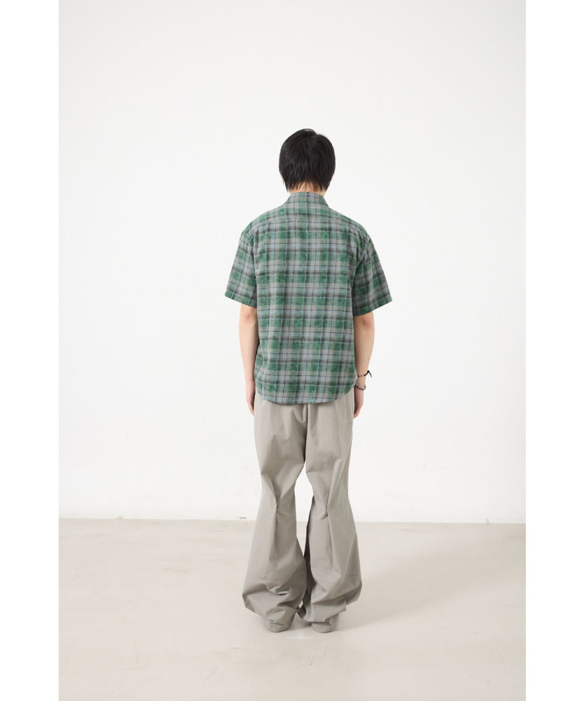 해칭룸(HATCHINGROOM) Arrow Shirt Over Dyed Bleached Check Green