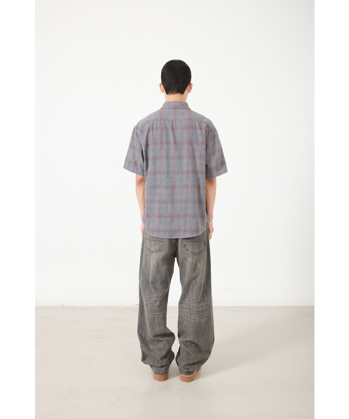 해칭룸(HATCHINGROOM) Arrow Shirt Over Dyed Bleached Check Grey