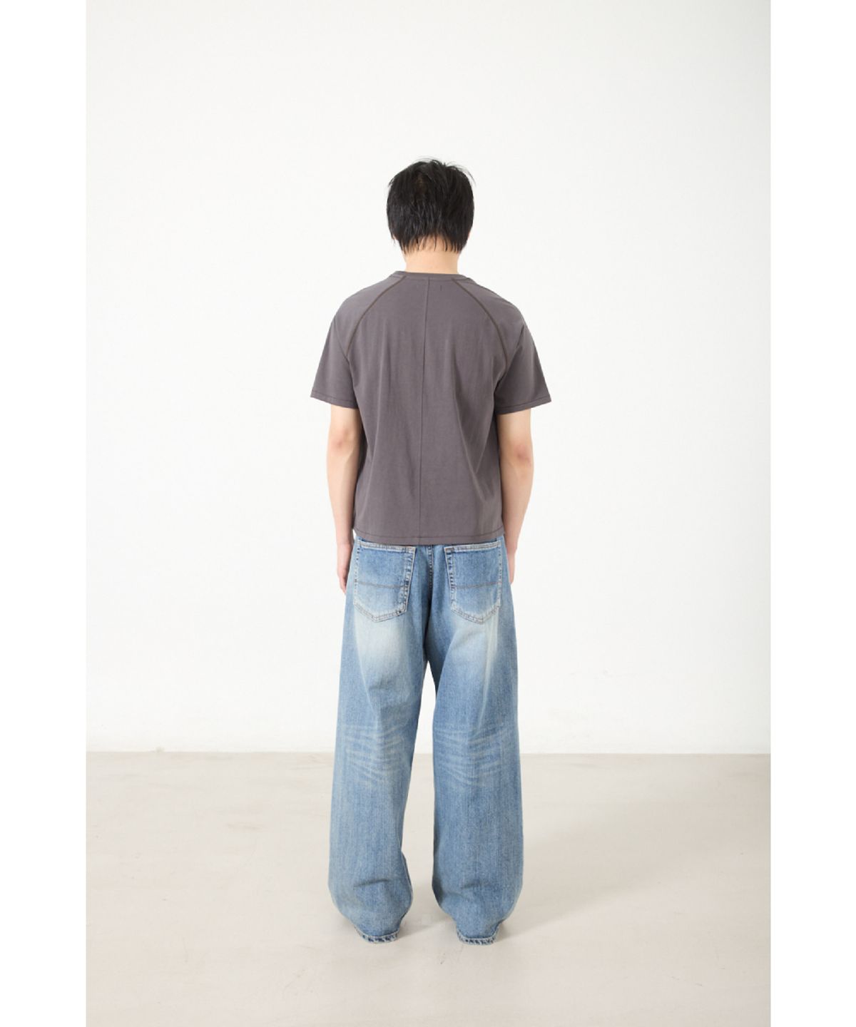 해칭룸(HATCHINGROOM) Crop Tee 1/2 Charcoal