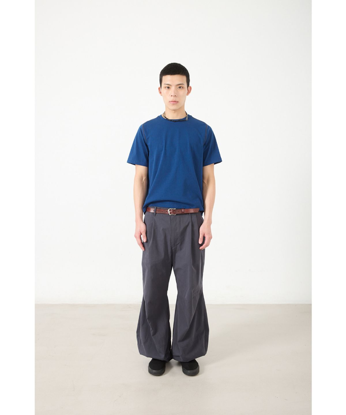 해칭룸(HATCHINGROOM) Crop Tee 1/2 Dark Blue