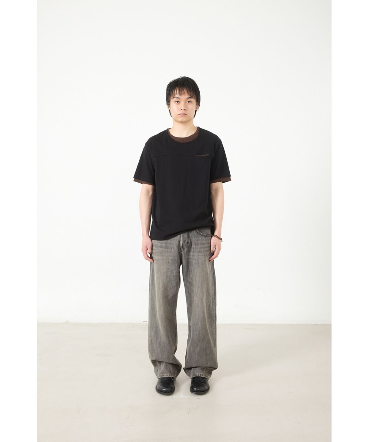 해칭룸(HATCHINGROOM) Double Neck Tee Black