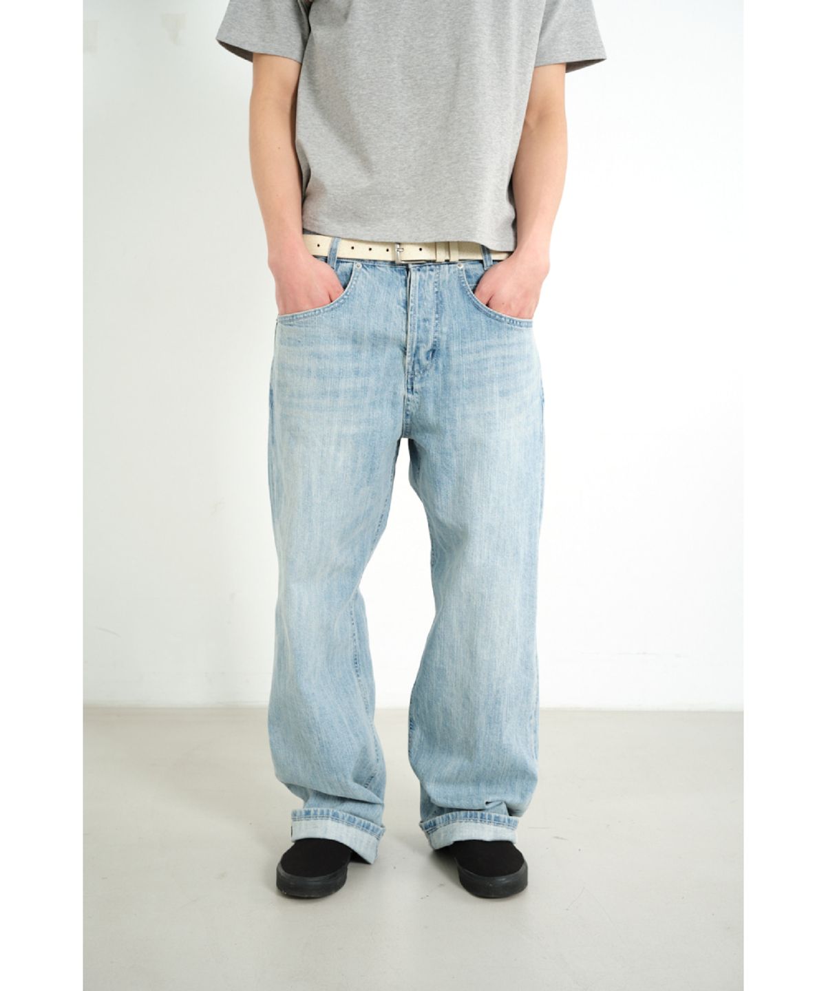 해칭룸(HATCHINGROOM) Regular Selvedge Jeans Slub Light Blue
