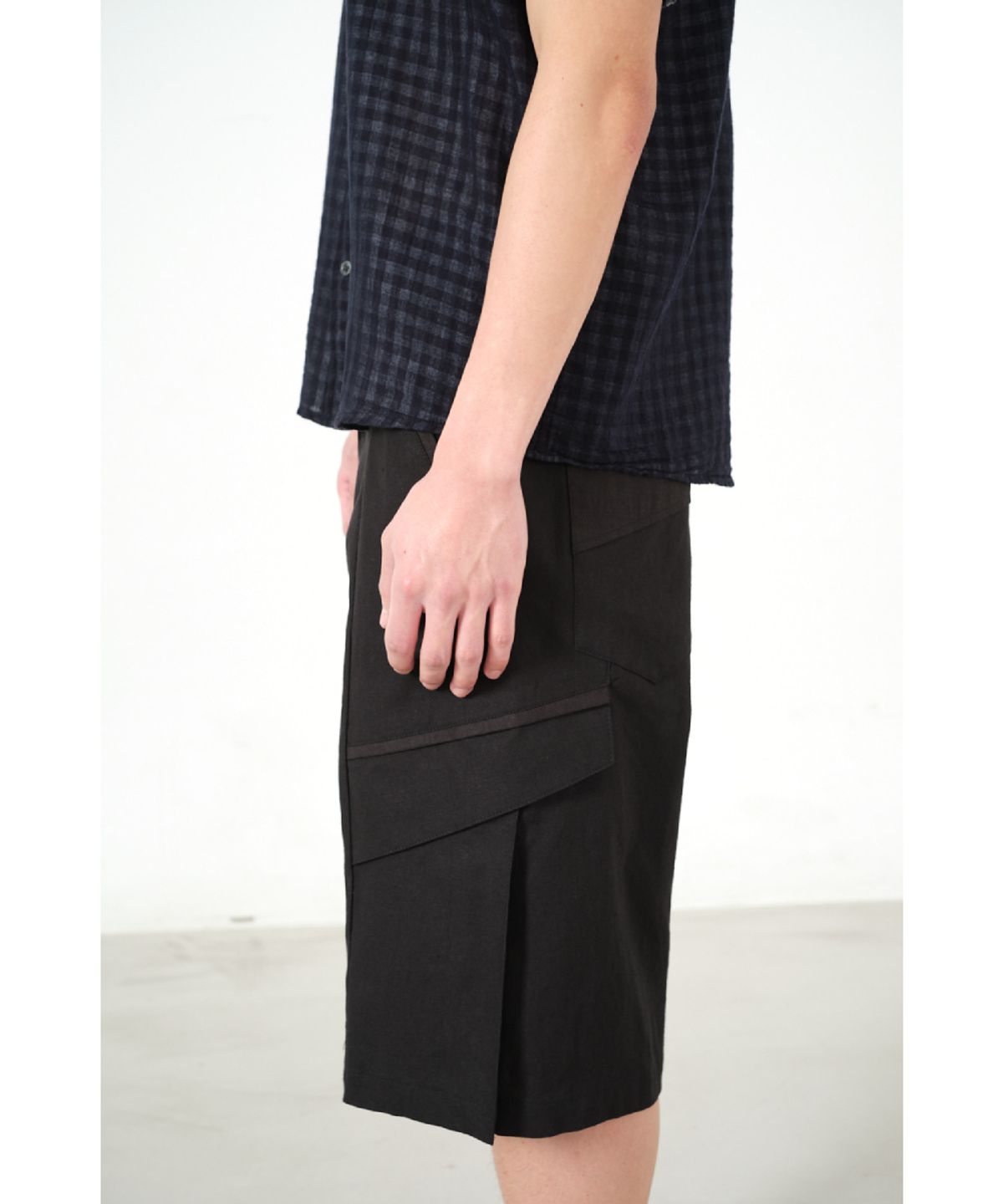 해칭룸(HATCHINGROOM) Flap Shorts Black