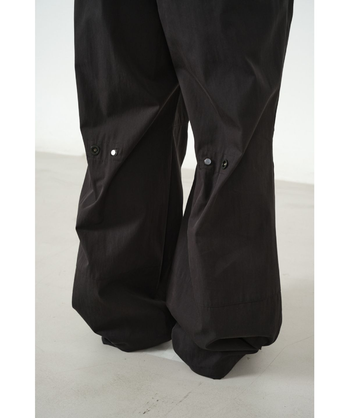 해칭룸(HATCHINGROOM) Volume Pants CN Ink Black