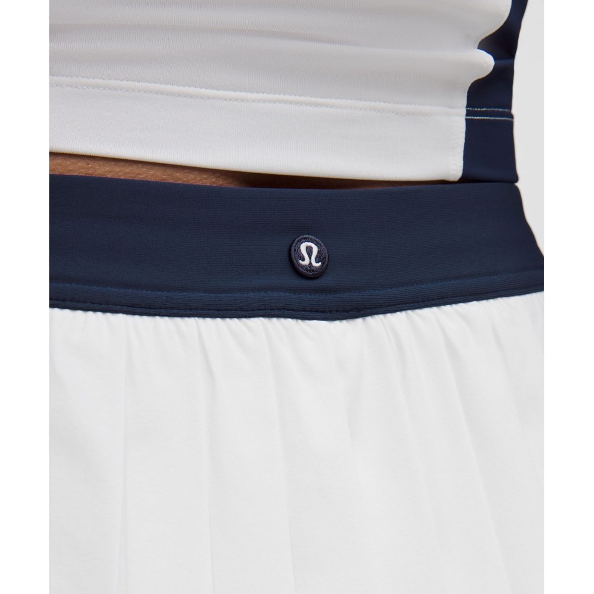 룰루레몬(LULULEMON) 코트 챔프 플리티드 하이라이즈 테니스 스커트  WHT OAVE CLBL