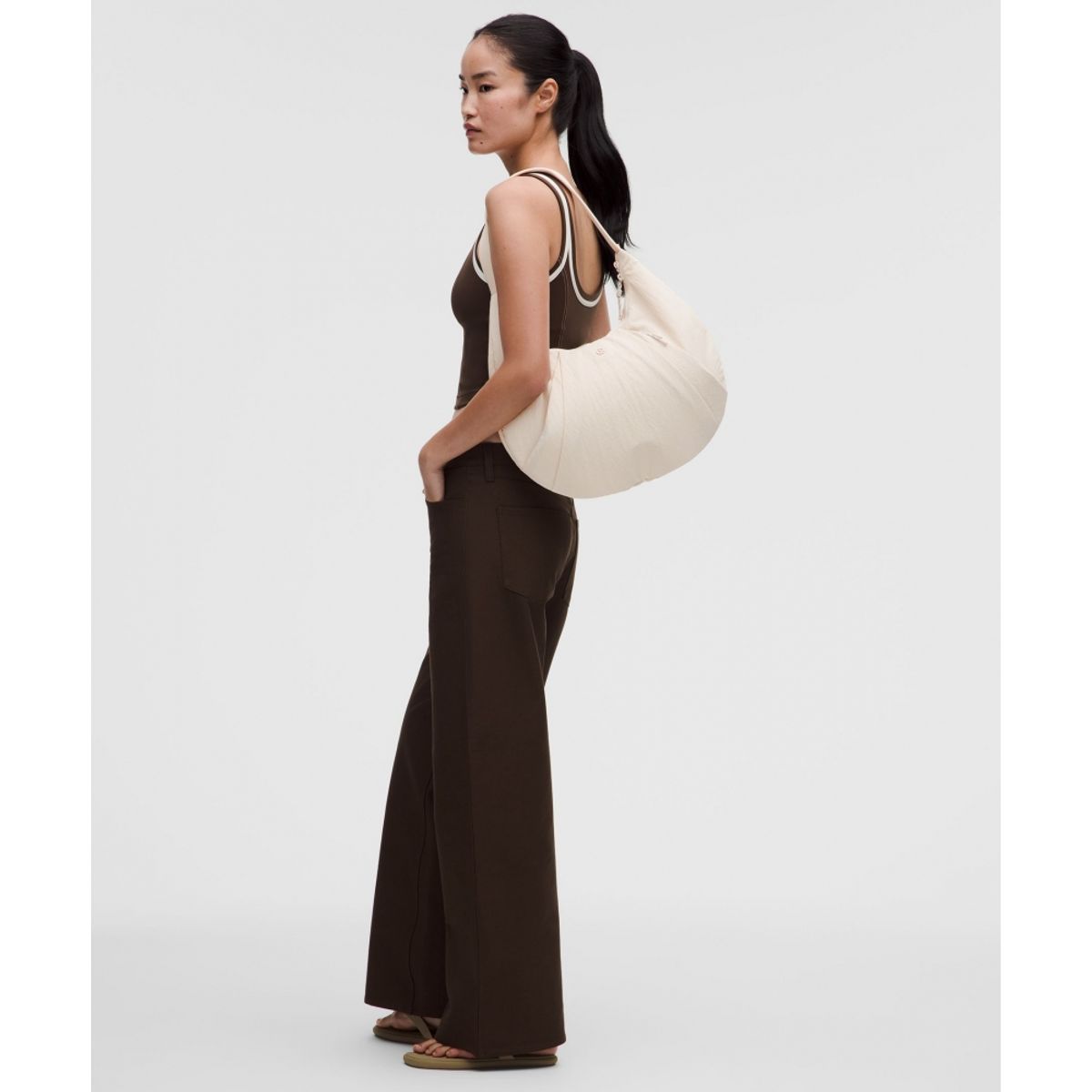 룰루레몬(LULULEMON) 플리티드 숄더백 10L  BRKT