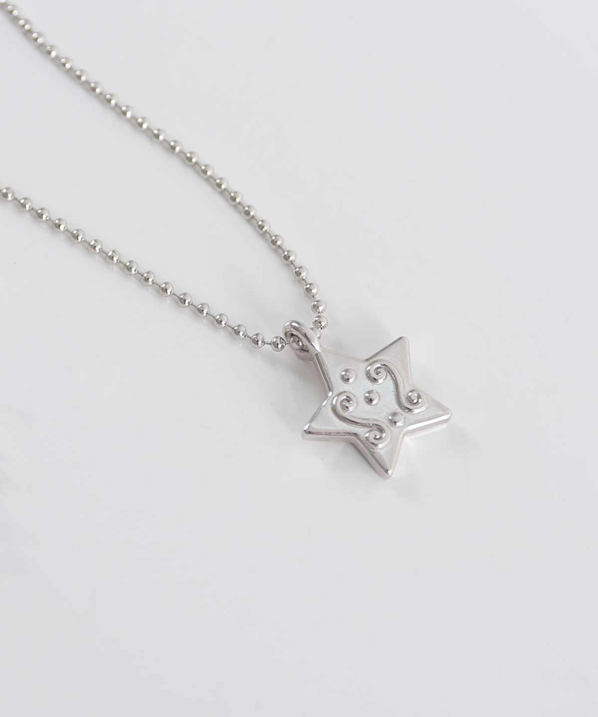 러브트릭스(LOVETRIX) Star  Lace Dot Necklace