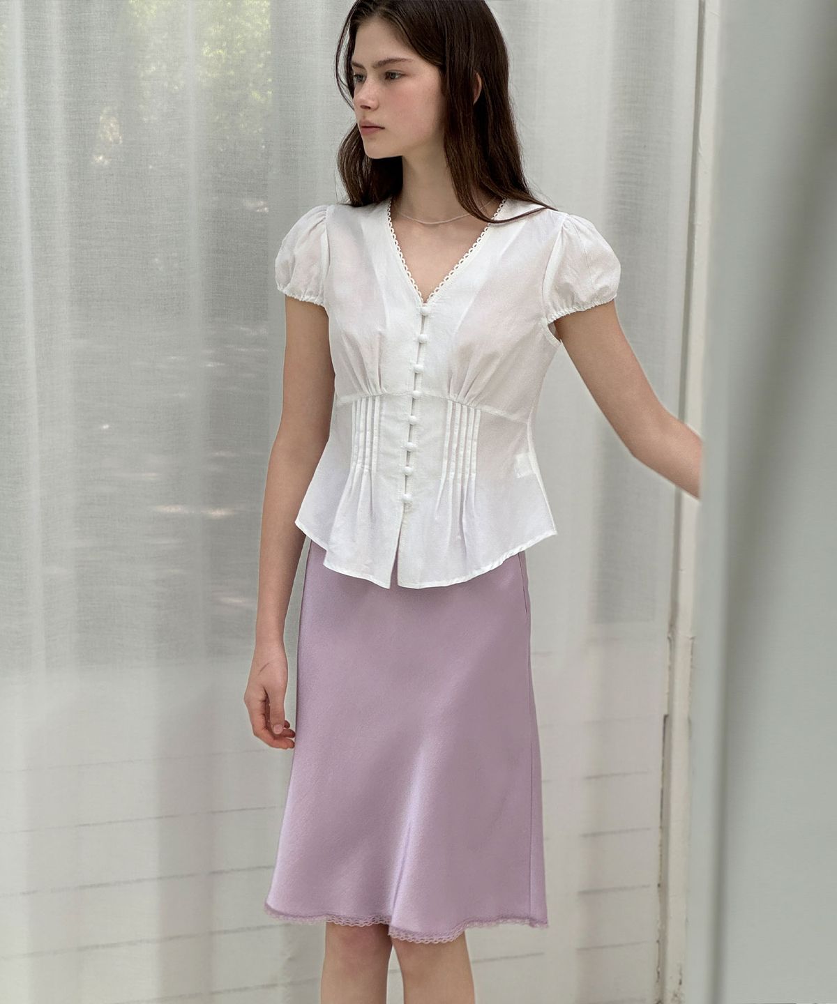 로트르드민(LAUTREDE MIN) Text white Blouse