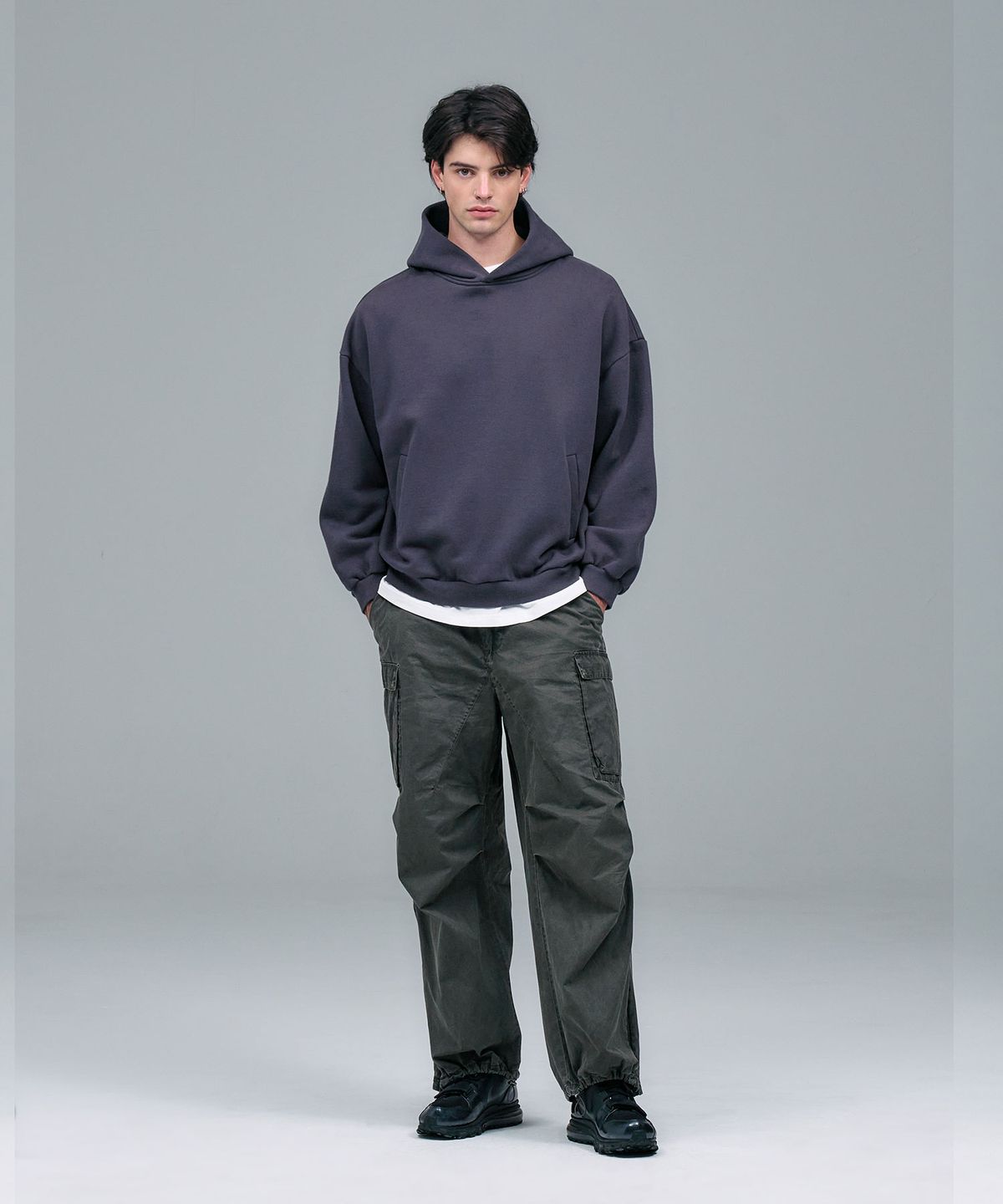 블레민크벨드(VLEMINCKVELD) ANTWERP Spray gun logo Box Hoodie_Gray, Green