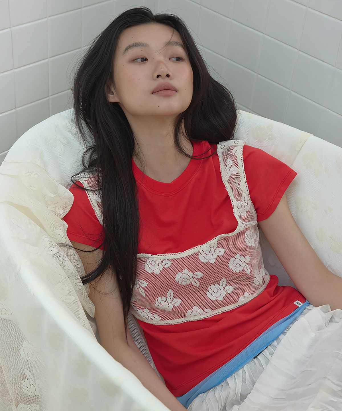 론크(LONQUE) SHEER U-NECK LAYERED SLEEVELESS TOP (BLUE)