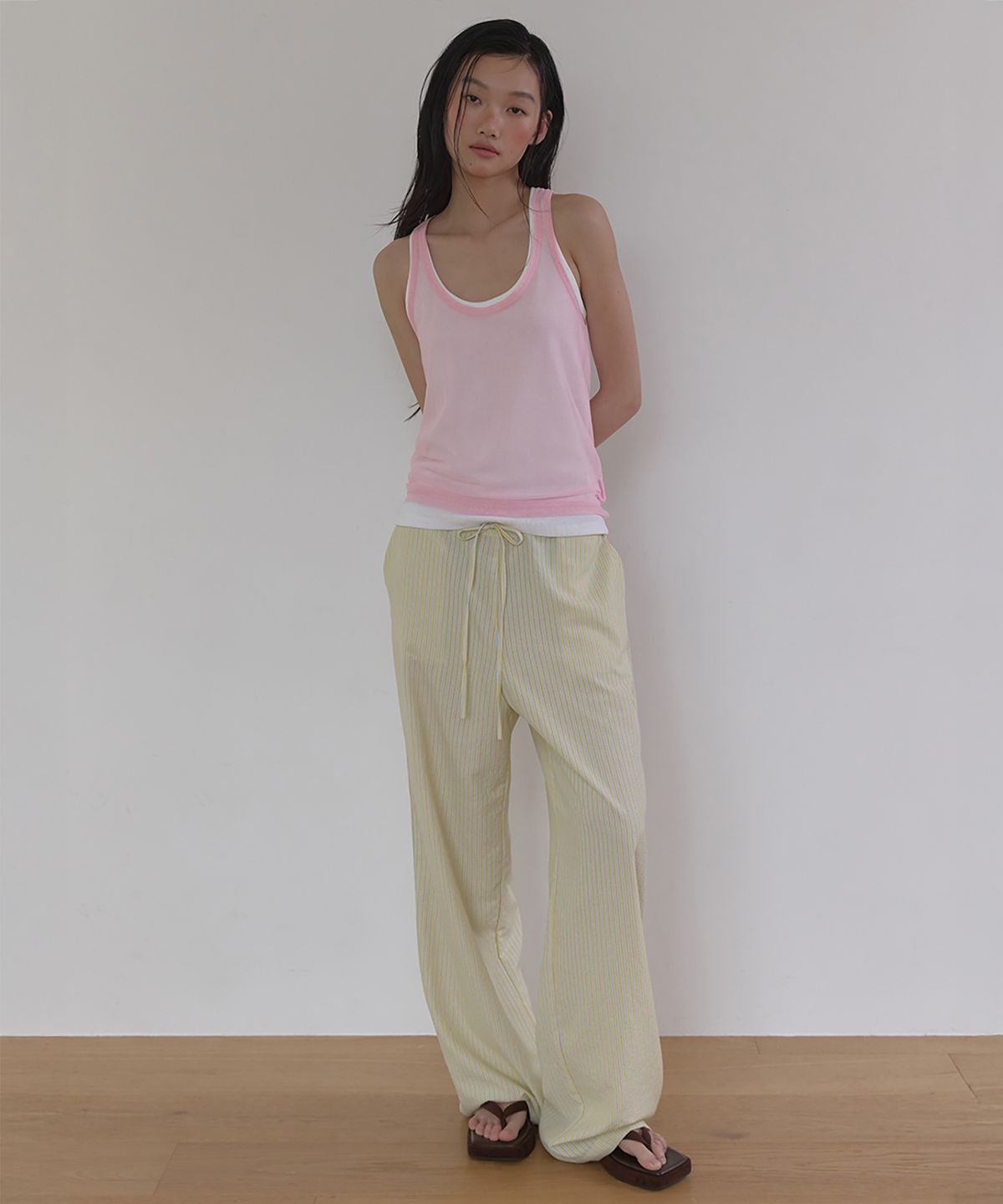 론크(LONQUE) SHEER U-NECK LAYERED SLEEVELESS TOP (PINK)