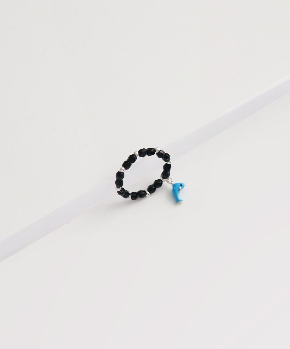 봉보(BONBEAU) Silver dolphin silverball beads Ring 925실버 돌고래 참 은볼 밴딩 블랙 비즈 반지