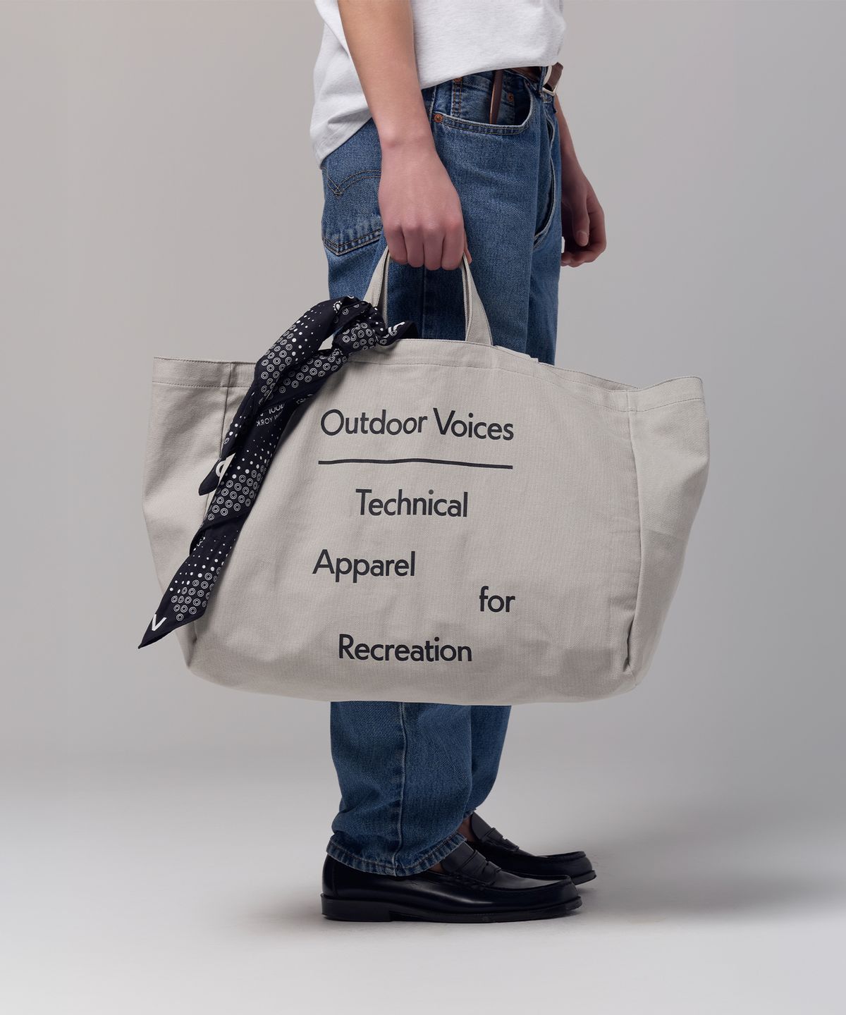 아웃도어 보이스(OUTDOOR VOICES) SIGNATURE CANVAS SHOULDER BAG (GRAY)