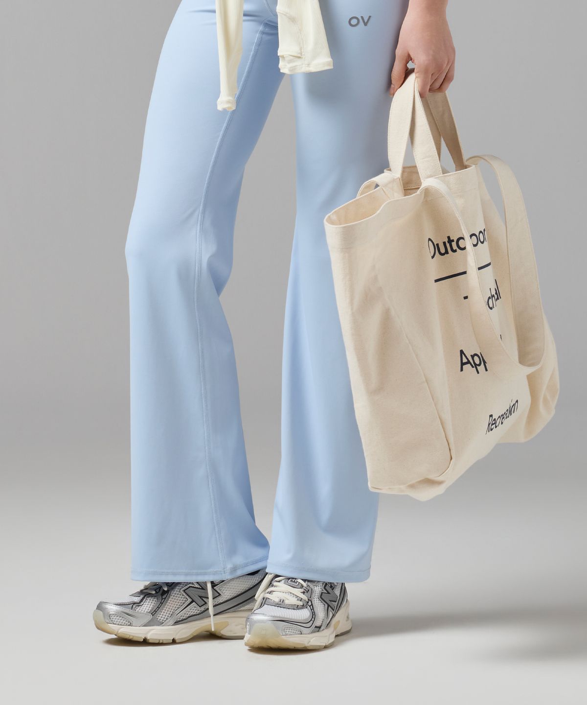아웃도어 보이스(OUTDOOR VOICES) SIGNATURE CANVAS SHOULDER BAG (IVORY)