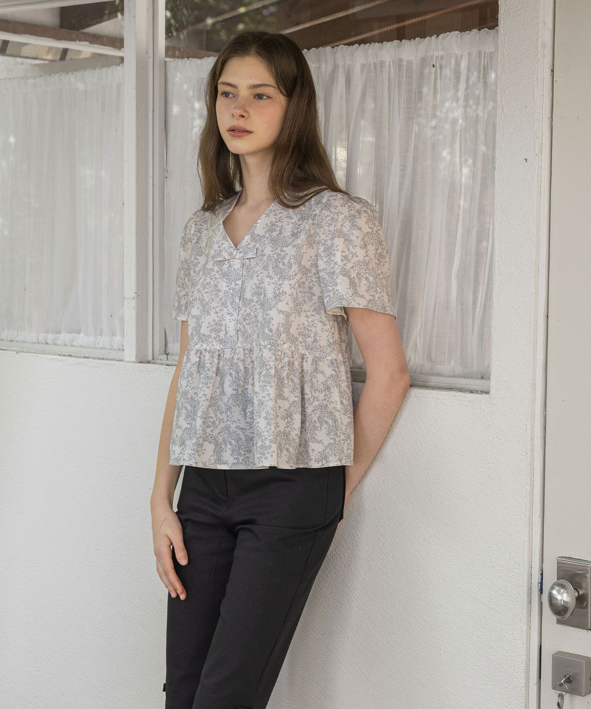로트르드민(LAUTREDE MIN) Lautre Ette Ribbon Print blouse