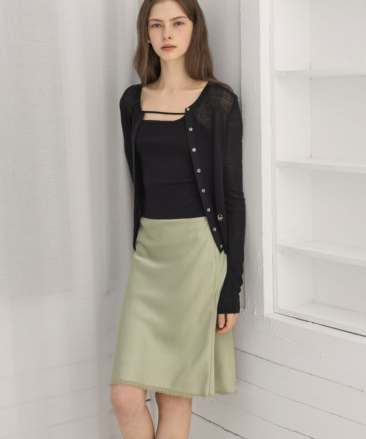 로트르드민(LAUTREDE MIN) Satin midi lace Sage green skirt