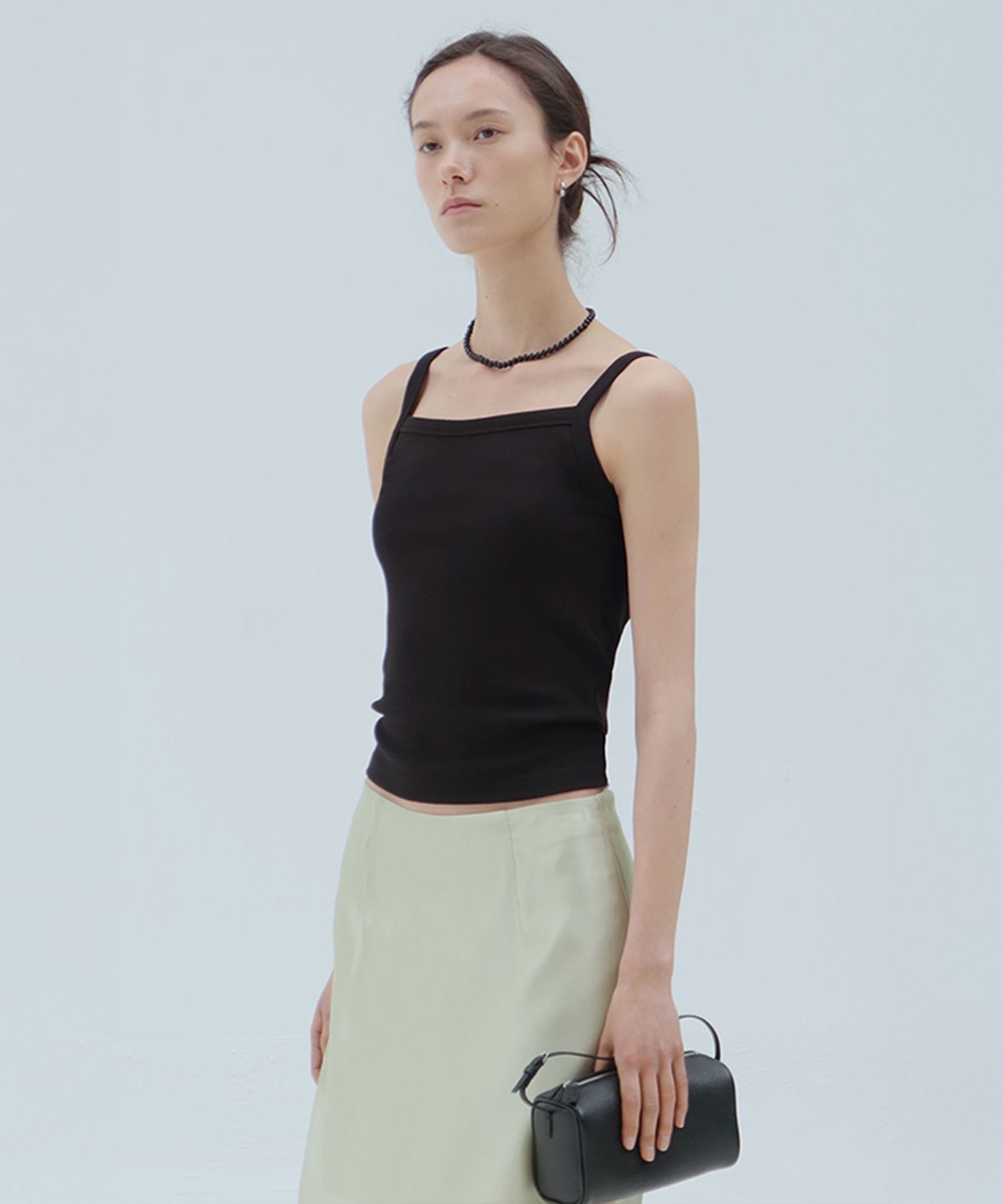 퀸스래빗(Q'SRB) Effortless Cotton Sleeveless Top