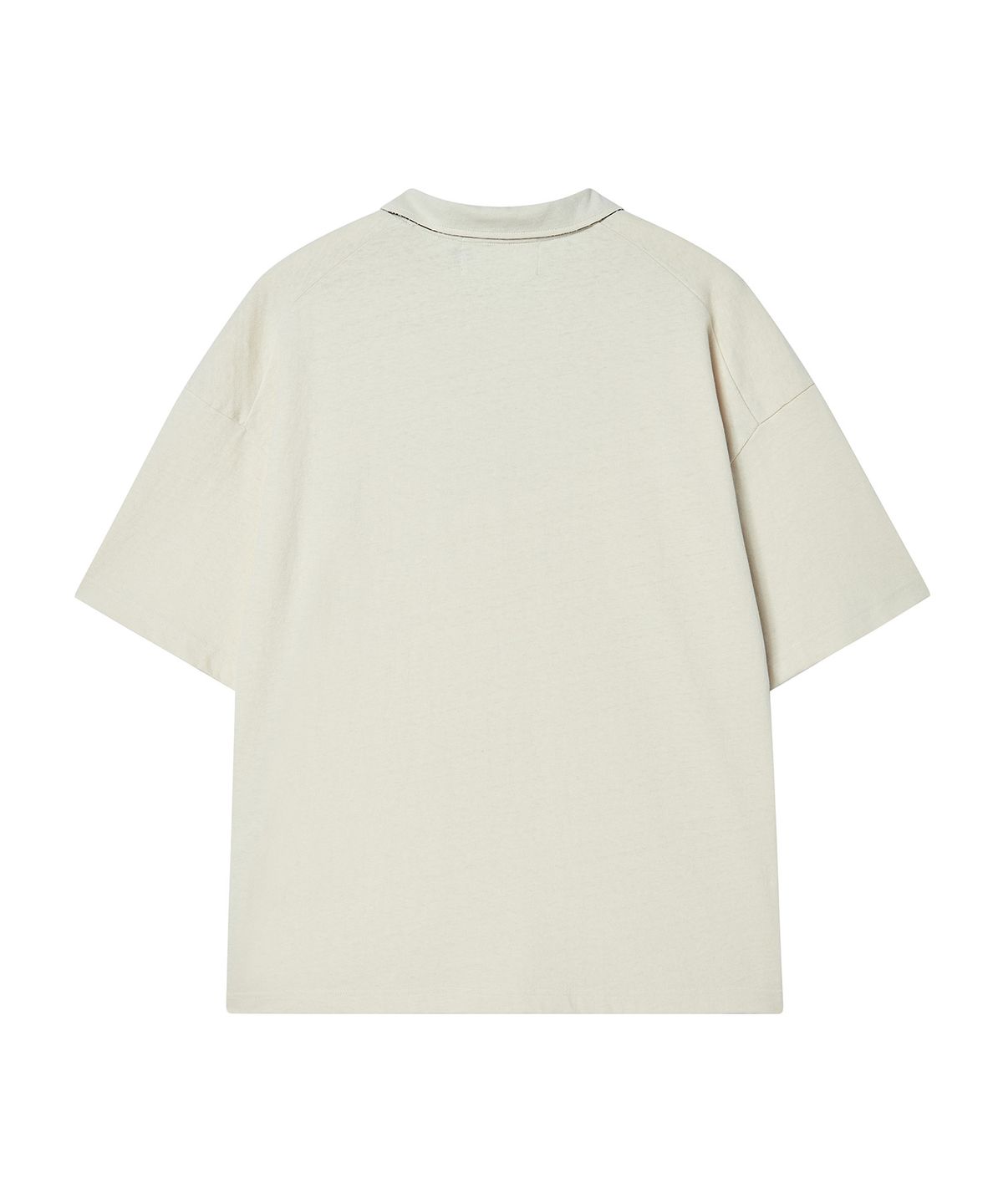 비욘드클로젯(BEYOND CLOSET) [COLLECTION LINE] 반다나 패치 디테일 피케 티셔츠 아이보리