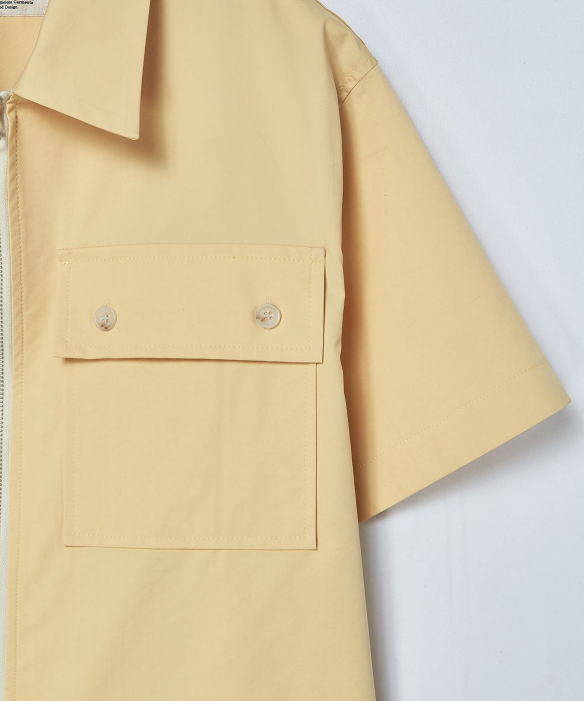 비욘드클로젯(BEYOND CLOSET) [COLLECTION LINE] 럭스 가먼츠 페브릭 포켓 집업 셔츠 버터